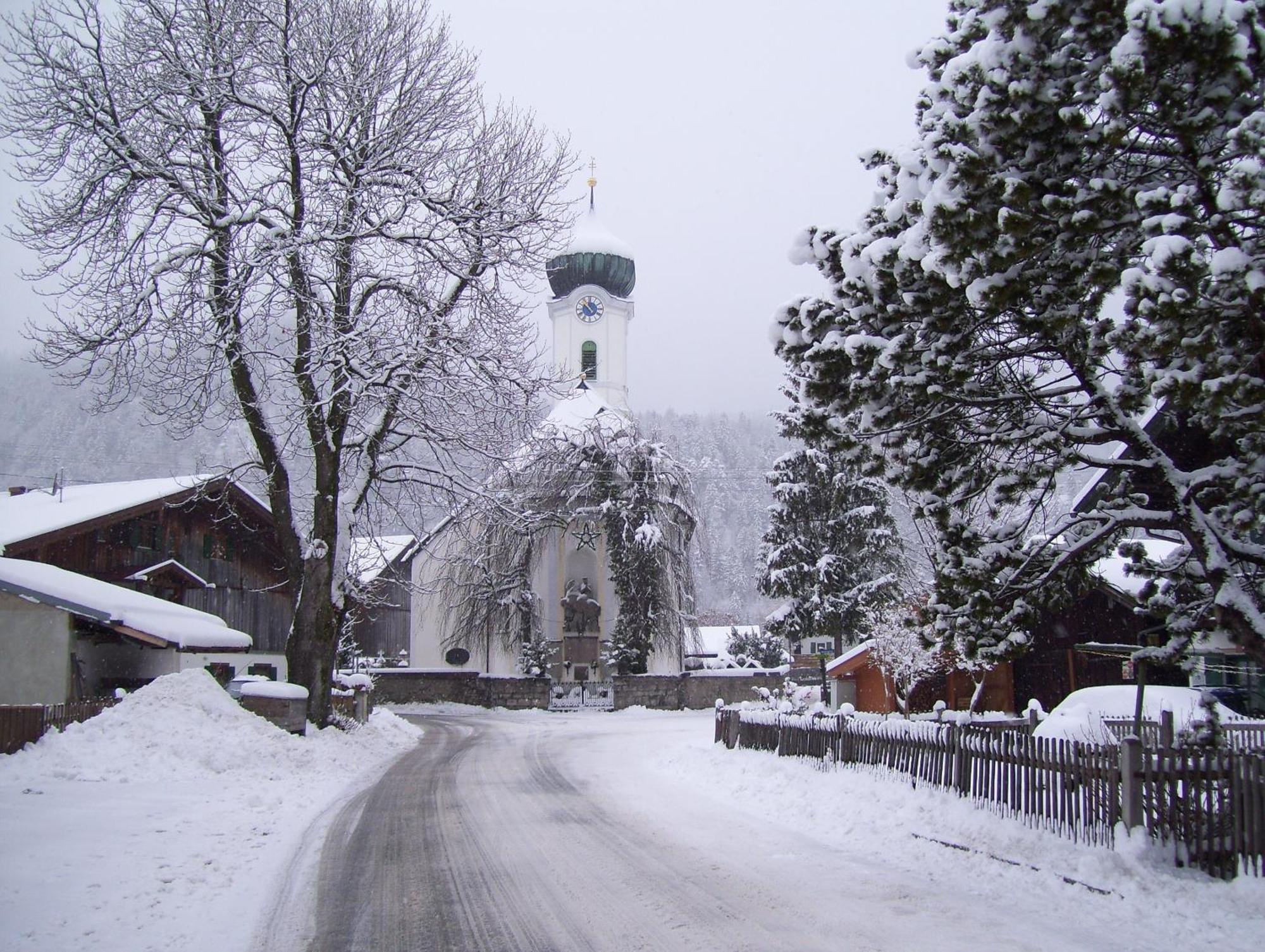 Landgasthof Kirchmayer Farchant Exterior foto